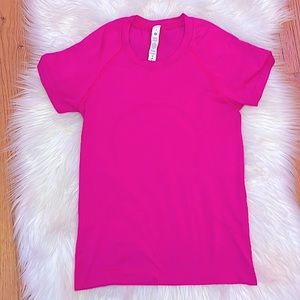 Lululemon Sonic pink swiftly tech 2.0 size two (race length)